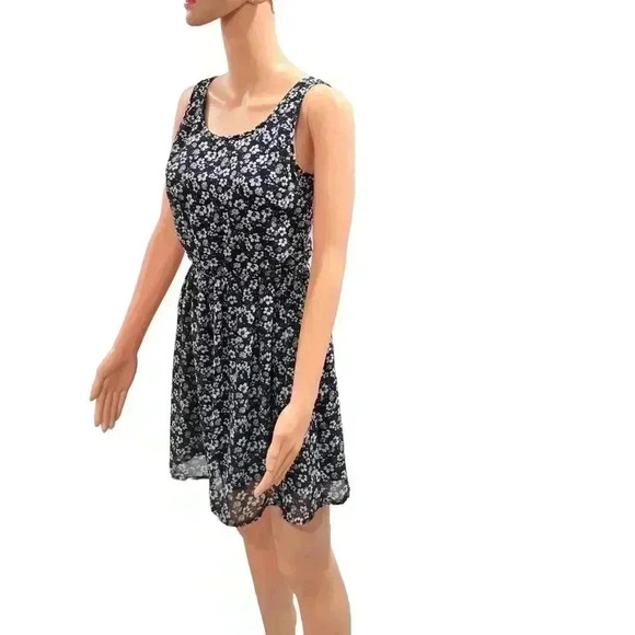 Navy Blue Floral Sleeveless Dress with Elastic Waist - Picture 4 of 6